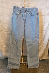 Lot 10-138 Men's Blue Jeans 31" X 30" (Atkins Shelf)