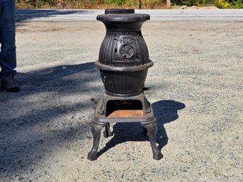Lot 10-288 Small Pot Belly Stove