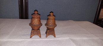 Lot 5-7 Pot Belly Stove Salt & Pepper (green Shelf)