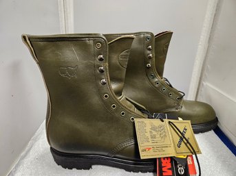 Lot 5-223 American Footwear Work Boots Sz 7 Women's (TIR-2)