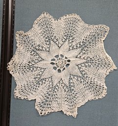 Lot 5-318 Linen Lace Doily Lot (TIR-2)