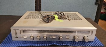 Lot 5-332 Technics Stereo Receiver (White Shelf)