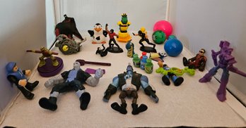 Lot 5-395 Slugterra, Batman, Solomon Grundy, Etc. (White Shelf 2)