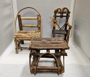 Lot 5-402 Doll-size Adirondak Furniture (white Shelf 2)