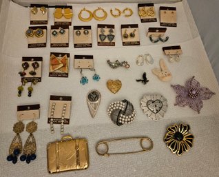 Lot 6-17 Jewelry Lot Earrings, Pins (one Cold Water Creek) (Top Lateral)