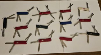 Lot 6-112 Baker's Dozen Swiss Army Victorinox (2-drawer)