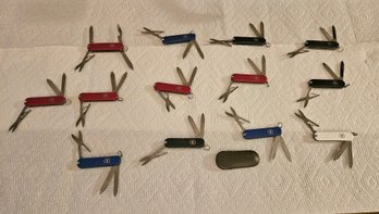 Lot 6-139 Victorinox Lot Baker's Dozen (Top 2-drawer)