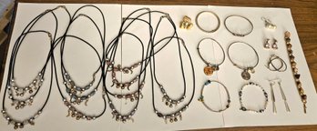 Lot 6-160 Jewelry Lot Necklaces, Alex And Ani, Etc. (top Lateral)