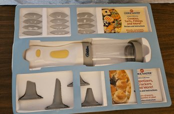 Lot 6-301 Wilton Cookie Master (Ethan Allen)