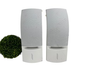Pair Bose Speakers