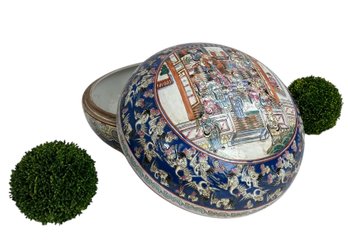 Chinese Export Famillie Rose 15' Round Covered Box