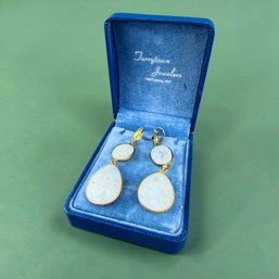 Elegant 18kt Gold And Faceted Moonstone Drop Earrings