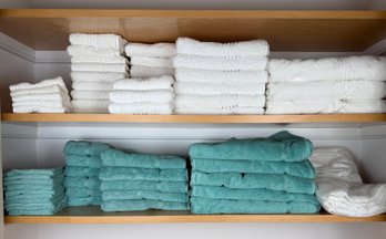 Talesma And Martex Cotton Bathroom Towels And Floor Mats In Green And White