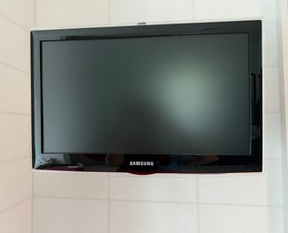 Samsung 22' Television Model: UN22C4000