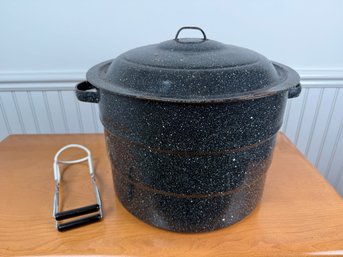 Vintage Speckle Enamelware Lobster Pot