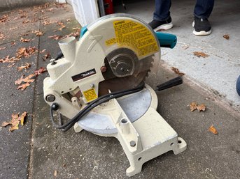 Makita Power Tool Chop Saw