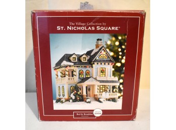 Vintage 2006 St. Nicholas Square Bed & Breakfast Illuminated Holiday Village