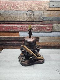 NIGHTWATCH LAMP CO. CUSTOM LAMP W/ FLINT LOCK PISTOL, POWDER HORN