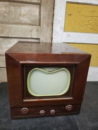 VTG Motorola TV Model VT-107 B4
