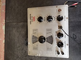 Eico Signal Generator E2