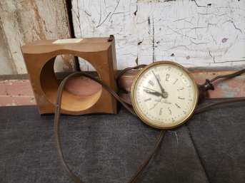 Old Electrical Clock For Parts J3