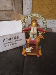 Americana Christmas Folk Statue D2