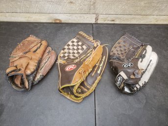 Baseball Mitt Lot J3
