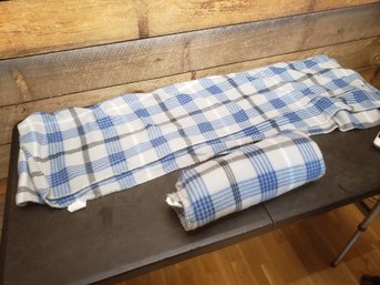 Fleece Blanket Lot J3