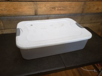 40 Qt Sterilite Storage Tub H1