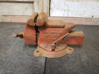 3.5 Inch Bench Top Vice G4