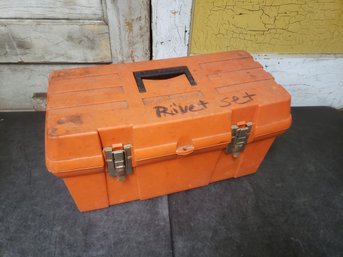 Rivet Set Tool Box B1