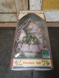 1995 Porcelain Doll H2