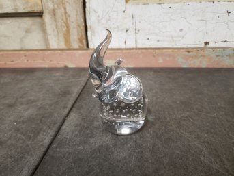 Glass Elephant Paper Weight P1