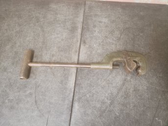 Vtg Pipe Cutter C2