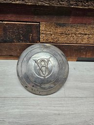 Vtg V8 Hubcap A5