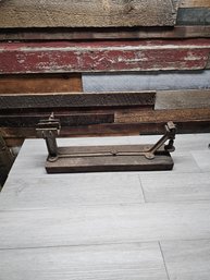 Antique Cast Iron Bench Top Vise Possibly Fishing Rod Builders Vise Labeled 'wonder' A1