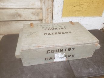 Country Caterers Wooden Box D3
