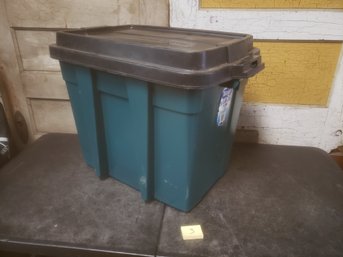 19 Gallon Storage Tote #3 D1