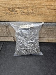 Lot Of 1000 1.5 Inch Stainless Steel Screws! C2