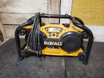 DeWalt Work Site Radio/charger A3