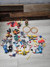 Lot Of Vtg Gundam Action Figures A6