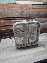 Lasko Box Fan A6
