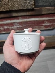 KPM Berlin Lidded Jar Cupid With Bow A1