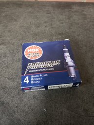 NGK Iridium Spark Plugs LFR5AIX-11 R2C