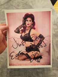Trinity The Tuck (RuPaul's Drag Race) Signed 8x10 Photo E92