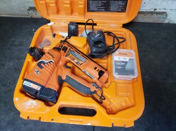 Paslode Cordless Angled Finish Nailer B2