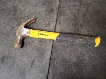 Stanley 16oz Hammer C2