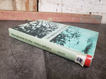 Book: 1965 Intro To The Atmosphere D1 Stack 2