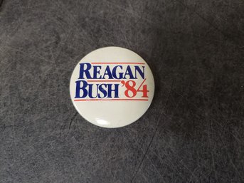 Vtg Reagan Bush '84 Pin G3
