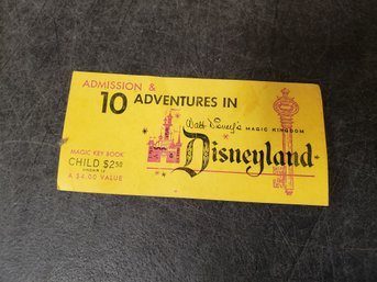 Vtg Disneyland Ticket Magic Key Book G3